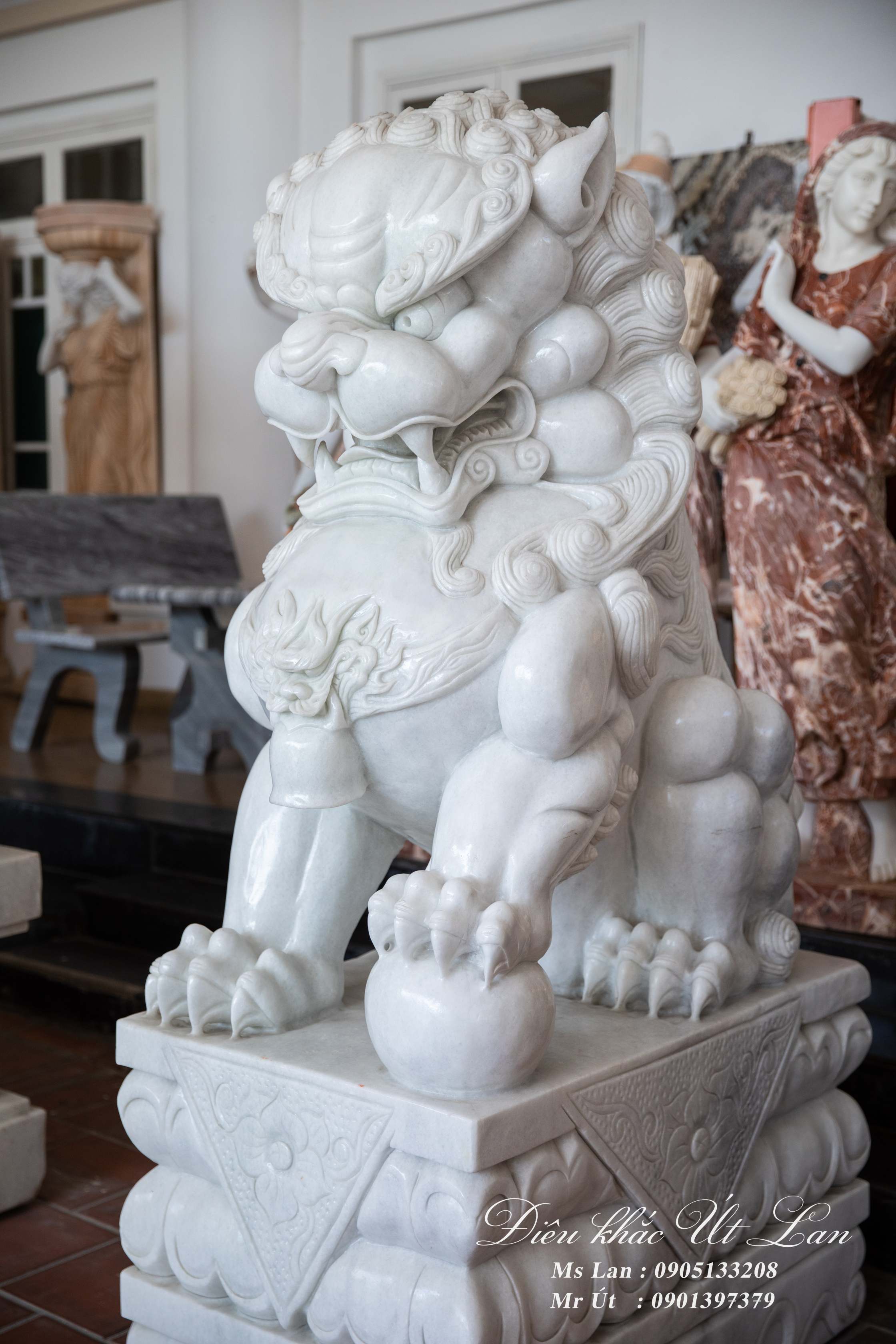 tượng kỳ lân đá Cẩm Thạch trắng